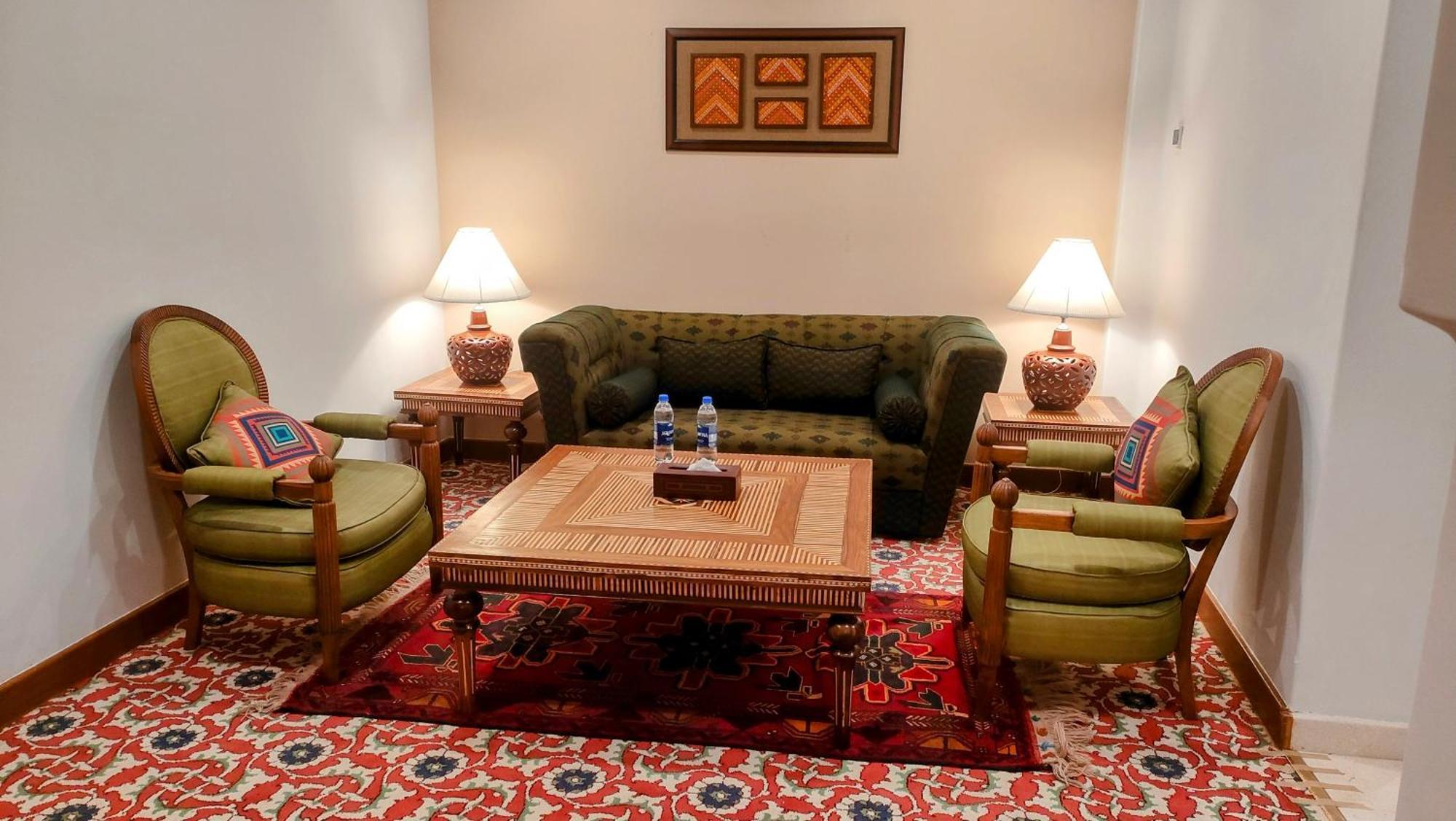 Quetta Serena Hotel Kültér fotó